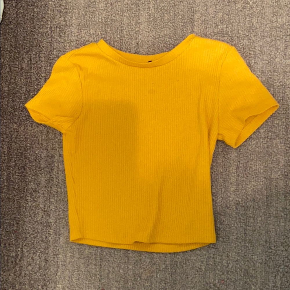 Forever 21 cropped yellow tee